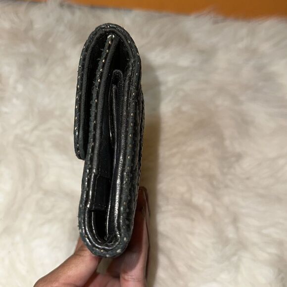 Chanel Flap Wallet - Picture 5 of 16